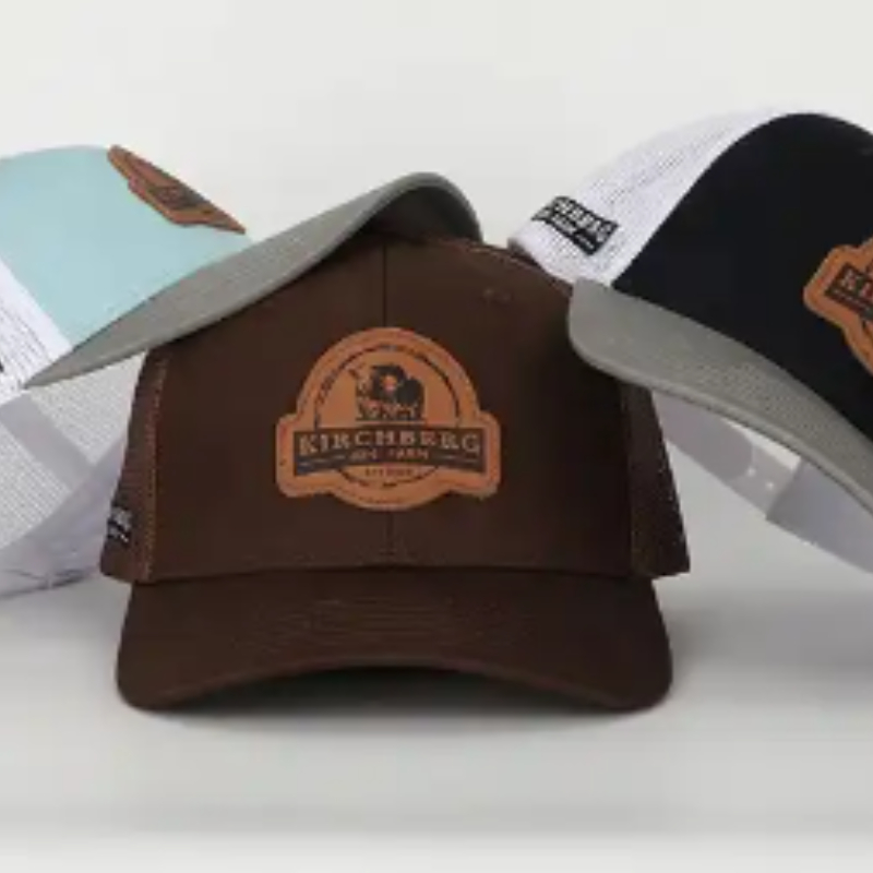 OEM Niestandardowe wysokiej jakości skórzane logo logo siatka Zakap Gorras Caps, Aplique Cotton 112 Pre Curved Truszczone Czapki